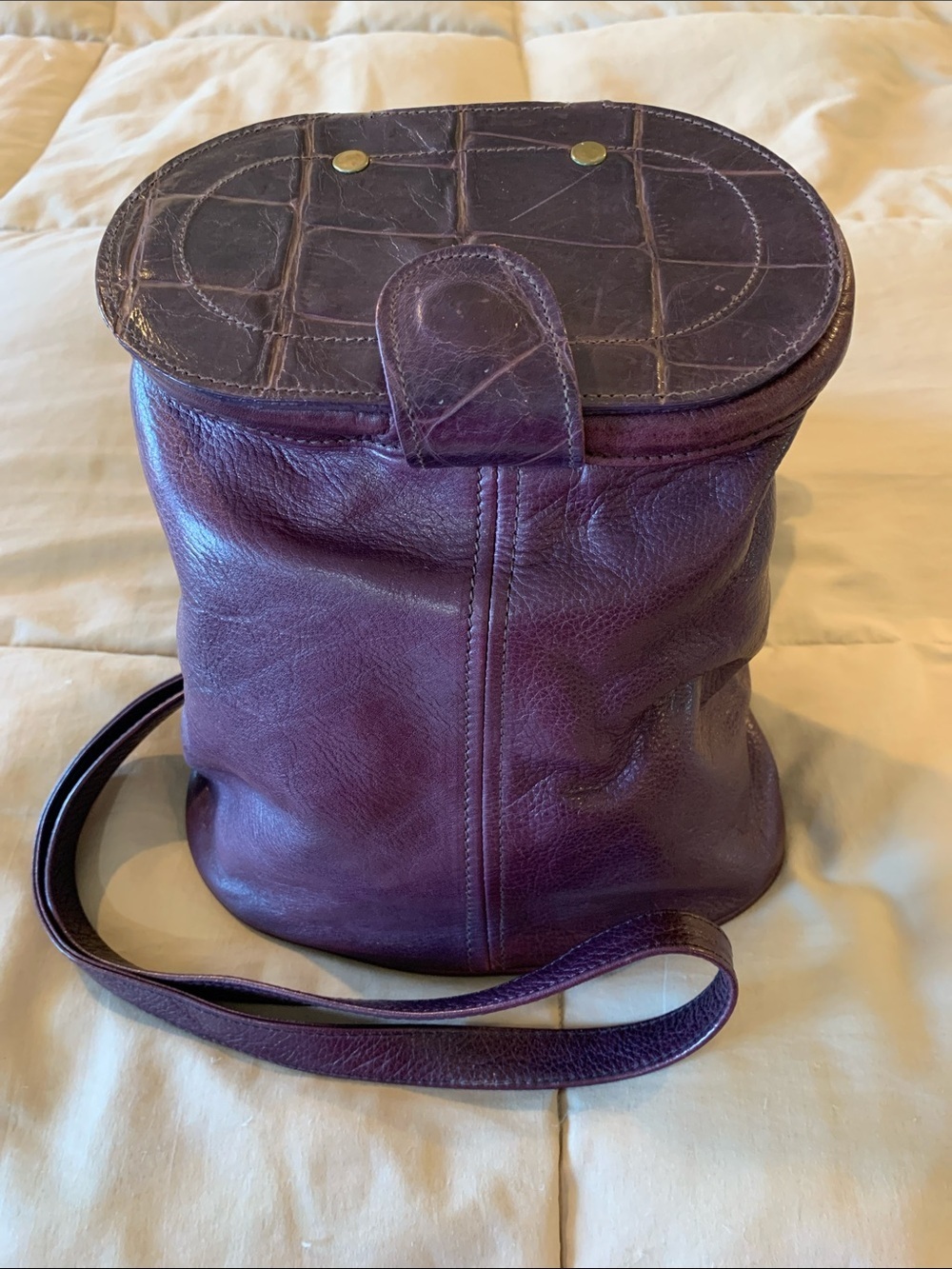 Vintage Maxx New York Deep Purple or Plum Leather BucketCrossbody/ShoulderBag